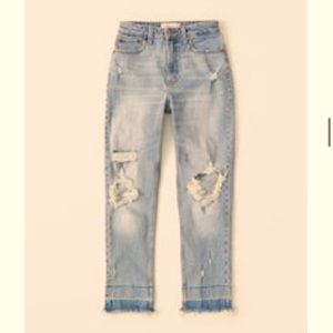 Abercrombie & Fitch Curve Love High Rise Mom Jean